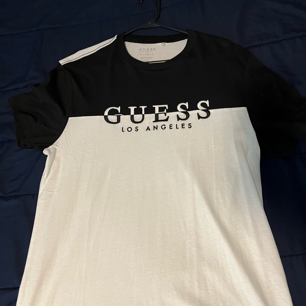 Vintage Guess Tshirt
